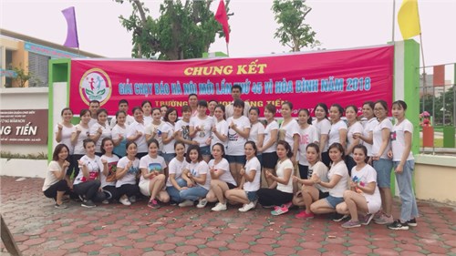 CBGVNV Trường mầm non Hồng Tiến tích cực hưởng ứng tham gia Giải chạy Báo Hà Nội mới lần thứ 45 – Vì hòa bình năm 2018.